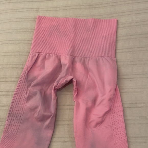 Pink Workout Set - Picture 2 of 10